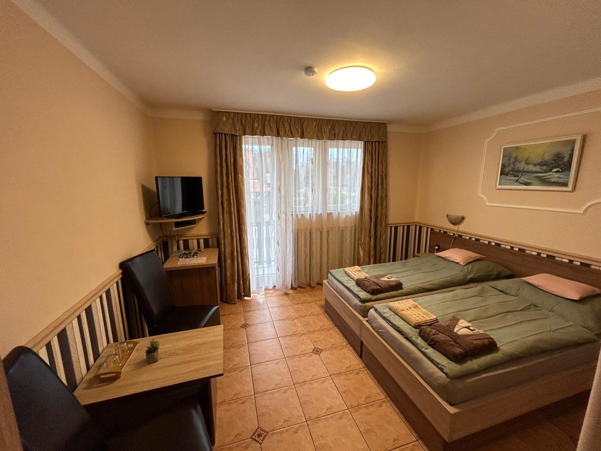 Toth Vendeghaz Hotel บุค ภายนอก รูปภาพ